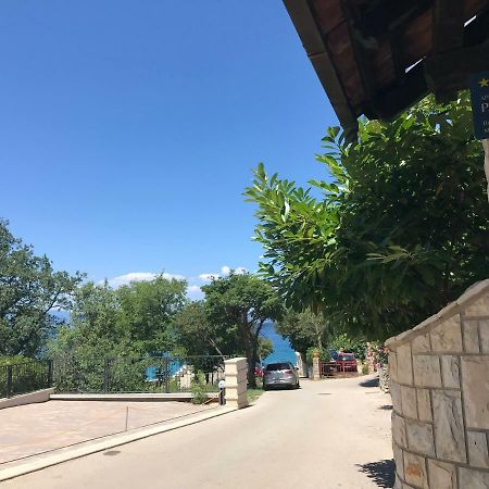 Apartments Papalinna 2 By Moro Krk Town Bagian luar foto