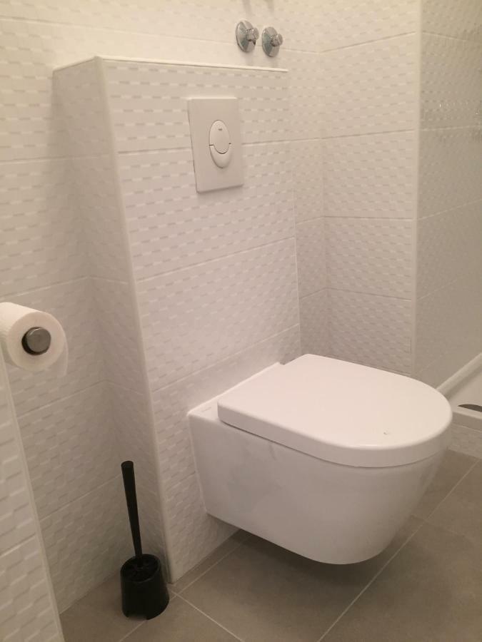 Apartments Papalinna 2 By Moro Krk Town Bagian luar foto